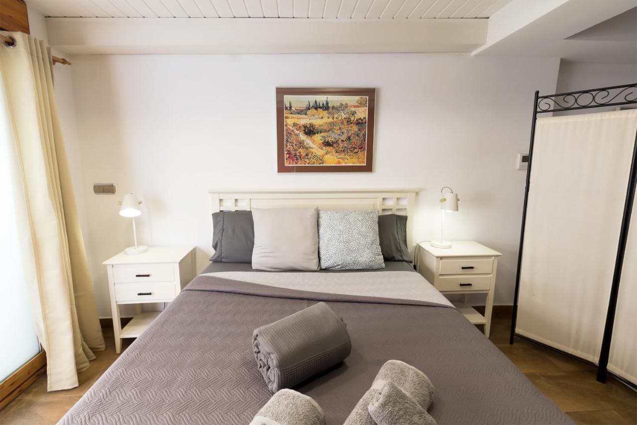 Appartamento Loft Con Terraza Centro Valenza Esterno foto