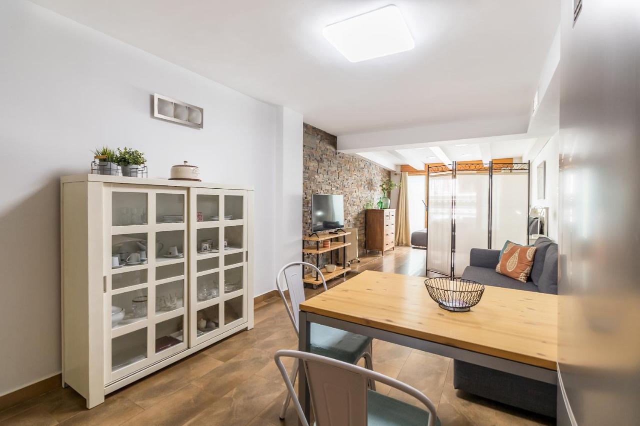 Appartamento Loft Con Terraza Centro Valenza Esterno foto