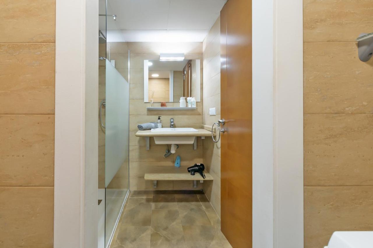Appartamento Loft Con Terraza Centro Valenza Esterno foto