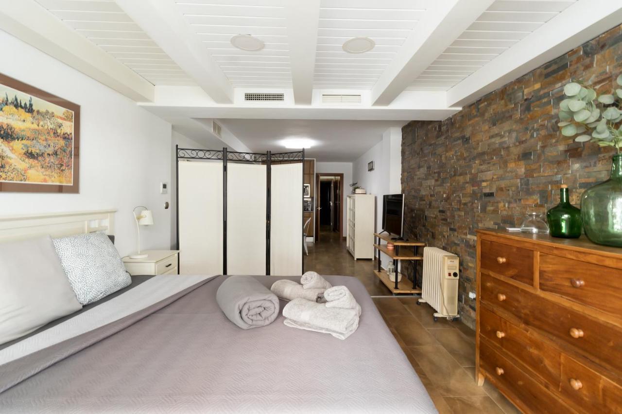 Appartamento Loft Con Terraza Centro Valenza Esterno foto