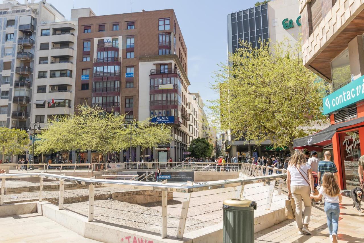 Appartamento Loft Con Terraza Centro Valenza Esterno foto