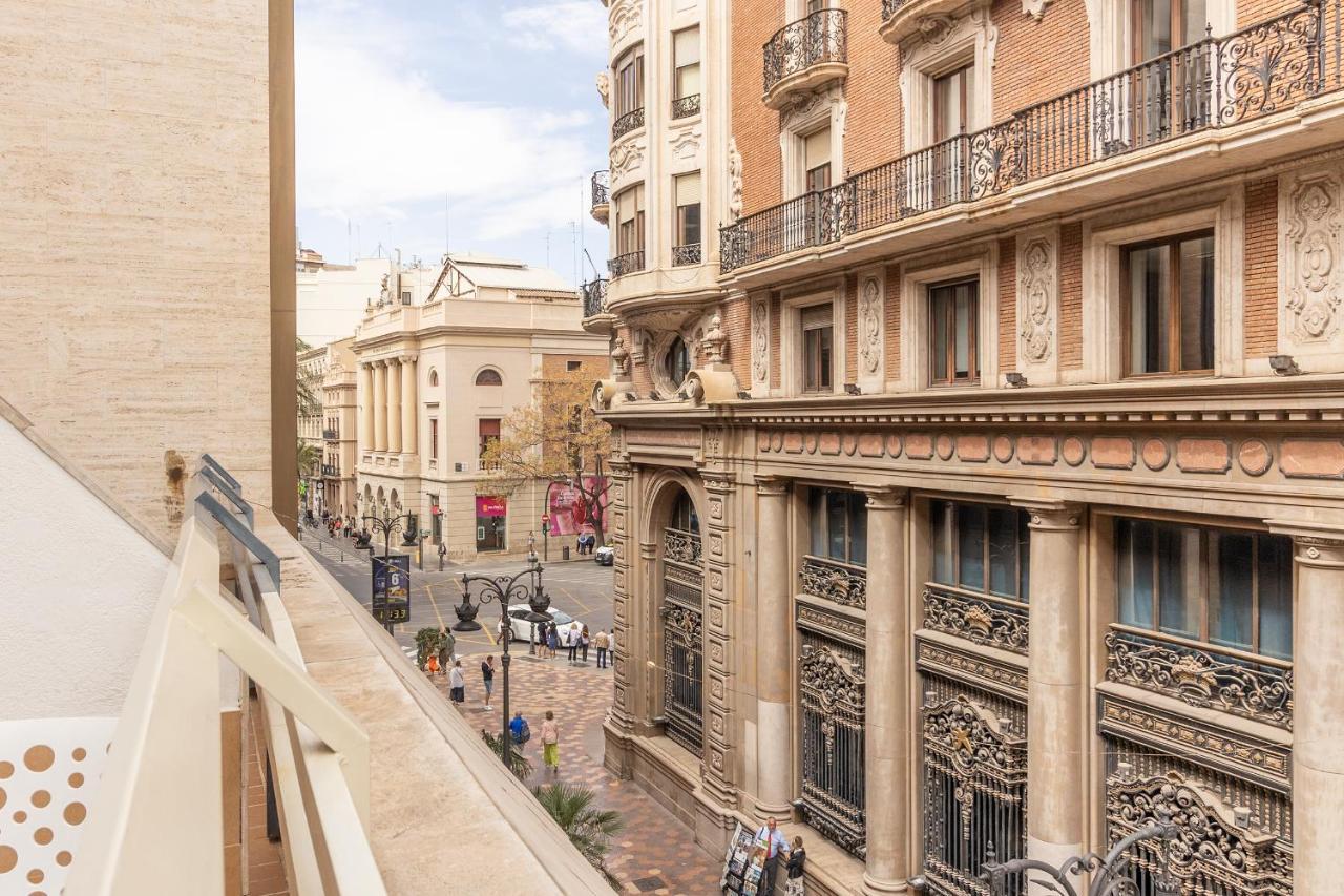 Appartamento Loft Con Terraza Centro Valenza Esterno foto